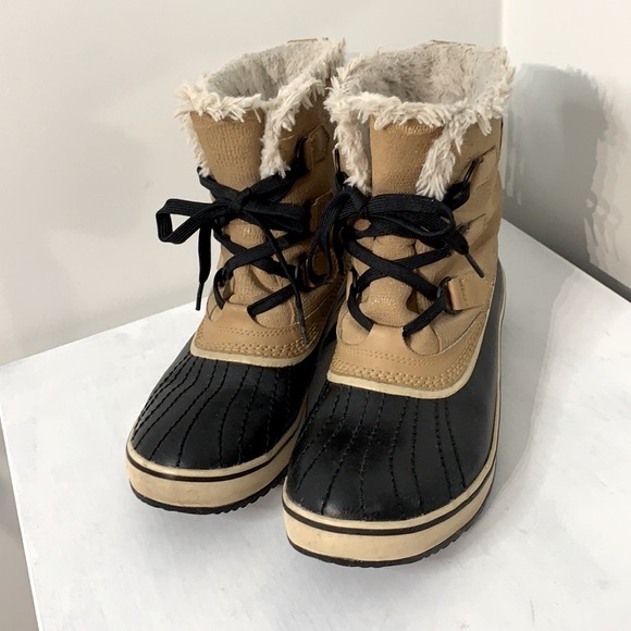 Sorel Tivoli  Winter Boots - Picture 4 of 10